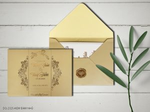 Thiệp cưới DQ-2325-Kem Đậm Nhũ