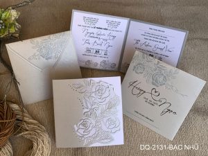 Thiệp cưới DQ-2131-bạc nhũ