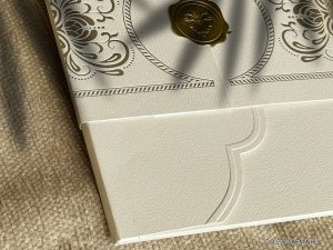 Thiệp cưới DQ-2322-Kem Nhũ